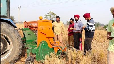 Vacant agri-management posts in Punjab come at a time when there is DAP shortage across the state; there are vacant CAO posts with Sangrur chief agriculture officer handling three other districts as additional charge. (HT Photo) Vacant agri-management posts in Punjab come at a time when there is DAP shortage across the state; there are vacant CAO posts with Sangrur chief agriculture officer handling three other districts as additional charge. (HT Photo)
