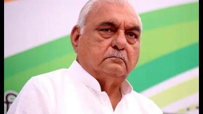 Former chief minister and leader of opposition Bhupinder Singh Hooda on Sunday alleged that the government was harassing farmers for burning stubble.