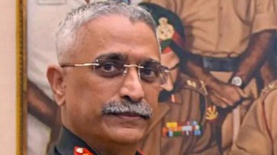 Army chief General Manoj Mukund Naravane on Sunday left for Israel on a five-day official visit to discuss avenues for enhancing bilateral defence relations. (HT_PRINT) Army chief General Manoj Mukund Naravane on Sunday left for Israel on a five-day official visit to discuss avenues for enhancing bilateral defence relations. (HT_PRINT)