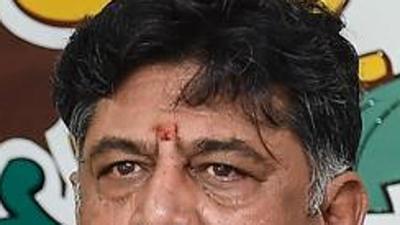 Karnataka Congress president Shivakumar has tried to underplay the factionalism despite growing clamour within a section of the party, backing Siddaramaiah as the “next chief minister” if the party does manage to return to power in 2023. (PTI) Karnataka Congress president Shivakumar has tried to underplay the factionalism despite growing clamour within a section of the party, backing Siddaramaiah as the “next chief minister” if the party does manage to return to power in 2023. (PTI)