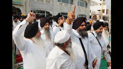 The Dhadis have launched the hunger strike as some of them have been barred from their traditional ballad singing. (HT FILE PHOTO FOR REPRESENTATION PURPOSES ONLY)