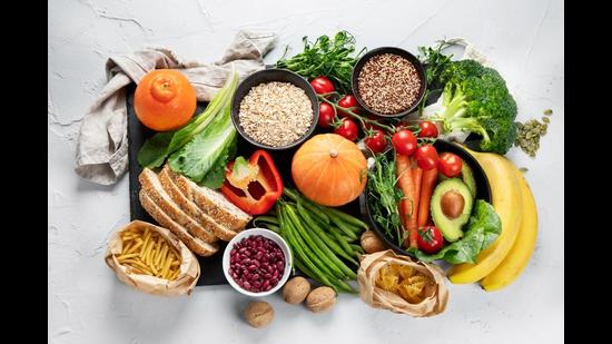 Balance carbohydrates and proteins to manage PCOS