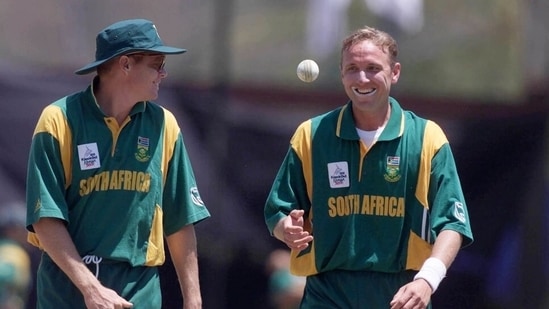 Former South Africa internationals Shaun Pollock and Allan Donald Former South Africa internationals Shaun Pollock and Allan Donald 