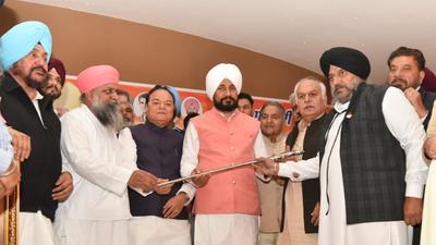 The Rajput community had wanted the status, as they did not like being classified a backward class, as the previous SAD-BJP regime had done, said Punjab CM Channi, while making the announcement (HT Photo) The Rajput community had wanted the status, as they did not like being classified a backward class, as the previous SAD-BJP regime had done, said Punjab CM Channi, while making the announcement (HT Photo)