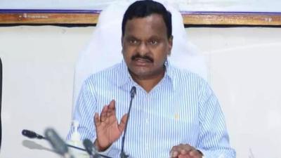 Despite being a bureaucrat, P Venkat Rami Reddy has never concealed his admiration for the TRS. (HT Photo) Despite being a bureaucrat, P Venkat Rami Reddy has never concealed his admiration for the TRS. (HT Photo)