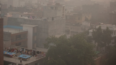 On Saturday, the Delhi government announced the closure of offline classes in schools, colleges and other educational institutions for a week from Monday. All government offices, agencies and autonomous bodies, except those involved in essential services, have been asked to work from home. (AP) On Saturday, the Delhi government announced the closure of offline classes in schools, colleges and other educational institutions for a week from Monday. All government offices, agencies and autonomous bodies, except those involved in essential services, have been asked to work from home. (AP)