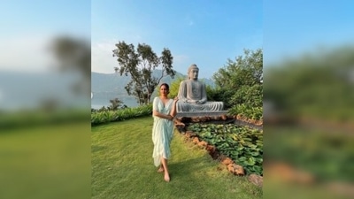 Sonakshi Sinha headed to Mulshi in Pune, Maharashtra to find some peace at a location overlooking the pristine Mulshi Lake. (Instagram/@aslisona) Sonakshi Sinha headed to Mulshi in Pune, Maharashtra to find some peace at a location overlooking the pristine Mulshi Lake. (Instagram/@aslisona)
