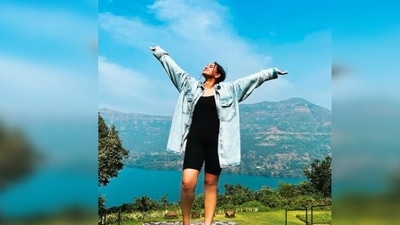 Sonakshi Sinha dances away to glory as she arrives at the wellness centre in Mulshil, Maharashtra. (Instagram/@aslisona) Sonakshi Sinha dances away to glory as she arrives at the wellness centre in Mulshil, Maharashtra. (Instagram/@aslisona)