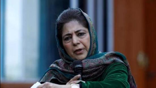 PDP president and former chief minister Mehbooba Mufti was on a visit to RS Pura and Bishnah areas to meet party workers. She was referring to losses suffered by farmers due to hail and snow to their paddy crops and apple produce in Jammu and Kashmir regions. (HT file photo)