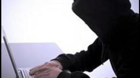 In an online fraud case, a Panchkula man was duped of ₹50,000. (HT File Photo/ Representational image)