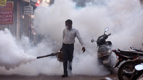 Aam Aadmi Party spokesperson Saurabh Bhardwaj said the municipal corporations have a crucial role to play in efforts being made by the government machinery in Delhi for prevention of dengue, controlling pollution and the Covid pandemic.&nbsp;(HT Photo)