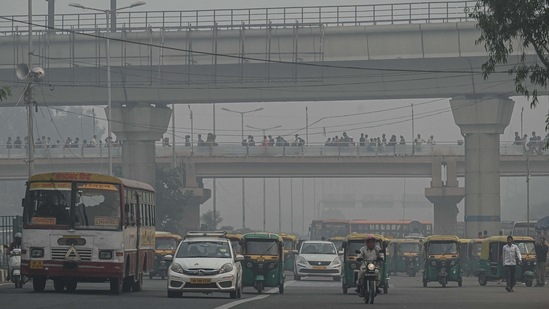 As per SAFAR's bulletin, the Air Quality Index (AQI) is likely to improve by tomorrow "as winds at transport level are slowing down resulting in lesser intrusion of farm fires related pollutants into Delhi."(AFP)