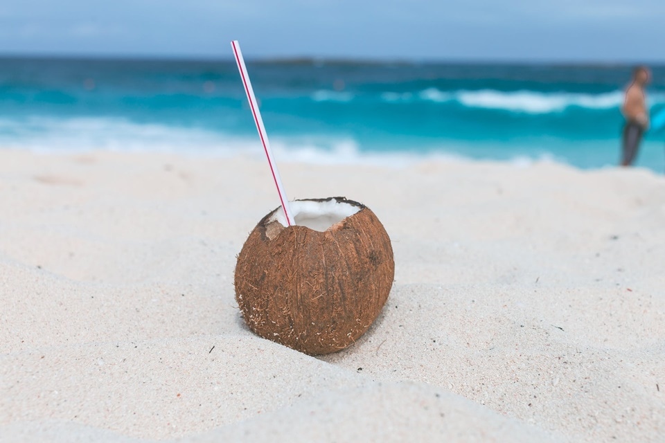 Tender coconut water can fix electrolyte balance(Pexels)