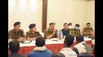 Additional commissioner of police (headquarters and crime) Subhash Chandra Dubey holding a meeting with boatmen. (-HT photo) Additional commissioner of police (headquarters and crime) Subhash Chandra Dubey holding a meeting with boatmen. (-HT photo)