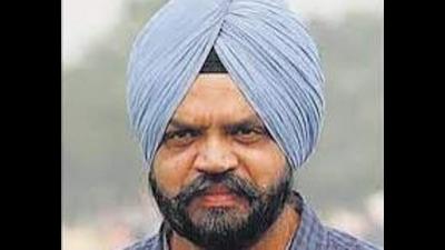 The properties of Shiromani Akali Dal Dakha MLA Manpreet Singh Ayali were raided by income tax teams in Ludhiana on Tuesday. (HT file photo)