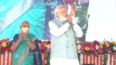 Governor Anandiben Patel and Chief Minister Yogi Adityanath received Prime Minister Narendra Modi upon his arrival.&nbsp; (ANI)