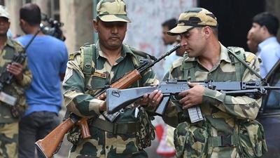 West Bengal’s Trinamool Congress government is uncomfortable at the prospect of the Border Security Guards being given powers to arrest and detain people up to 50km from the international border. (Arijit Sen/HT File Photo)