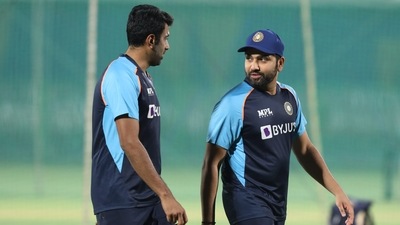 R Ashwin (left) and Rohit Sharma are discussing Ash's next YouTube video idea. Prove us wrong! (BCCI/TWITTER)
