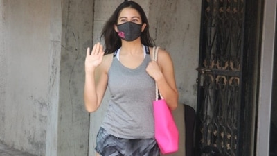Sara Ali Khan was snapped outside her Pilates class in Mumbai. (Varinder Chawla) Sara Ali Khan was snapped outside her Pilates class in Mumbai. (Varinder Chawla)