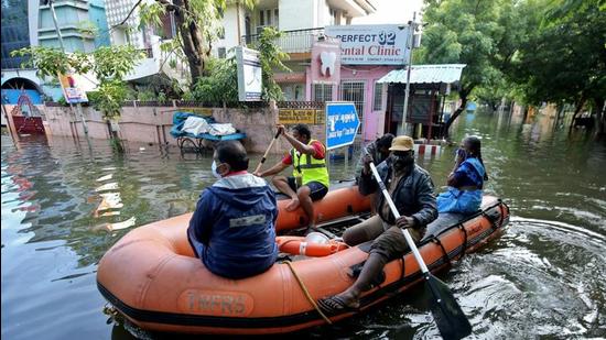 For the next 24-hours, the RMC has predicted very heavy rainfall at isolated places in Chennai, Thiruvallur and Kancheepuram districts and extremely heavy rainfall in these regions in the next 48-hours. (Agencies)
