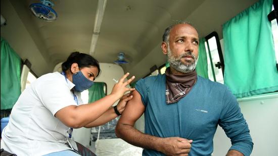 Himachal CM Jai Ram Thakur congratulated the people of the state and appreciated the health staff on vaccination duty for putting in sincere efforts to achieve the milestone of administering 1 crore Covid vaccine doses (Image for representational purpose)