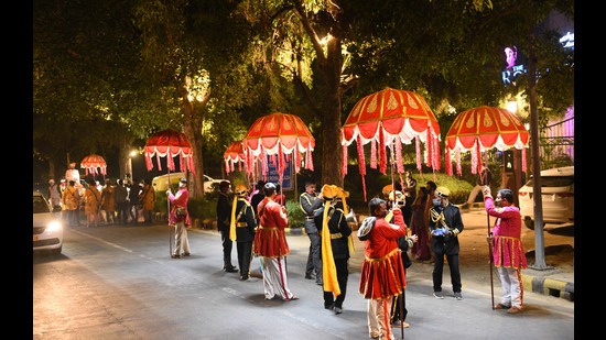 November 21st is the most auspicious day this wedding season with over 8000 weddings in Delhi slated for the day. (Photo: Arvind Yadav/HT)