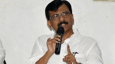 A file photo of Shiv Sena leader Sanjay Raut at a press conference in Mumbai. Shiv Sena has blamed ‘fake Hindutvawadis’ for the Amravati violence in Maharashtra. (ANI/File) A file photo of Shiv Sena leader Sanjay Raut at a press conference in Mumbai. Shiv Sena has blamed ‘fake Hindutvawadis’ for the Amravati violence in Maharashtra. (ANI/File)