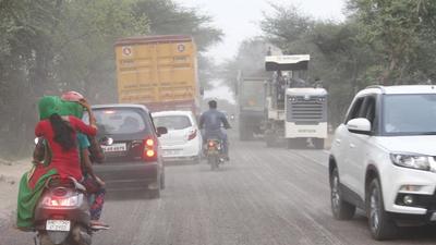 Punjab’s AQI has been in severe category 26 times this November, yet it has not got the requisite attention, with Delhi NCR pollution levels getting a lot of public mind space. (HT file photo) Punjab’s AQI has been in severe category 26 times this November, yet it has not got the requisite attention, with Delhi NCR pollution levels getting a lot of public mind space. (HT file photo)
