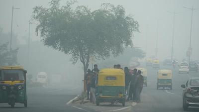 Intrusion of stubble burning related pollutants into Delhi air was unlikely for the next two days, said SAFAR. (Hindustan Times) Intrusion of stubble burning related pollutants into Delhi air was unlikely for the next two days, said SAFAR. (Hindustan Times)