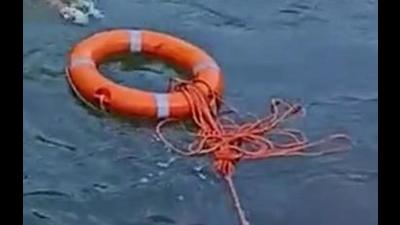 A 15-year-old boy from Dhankawadi who had gone to celebrate birthday with nine of his friends drowned in a lake in Patharwadi near Bopdeo Ghat in Pune on Wednesday. ((PIC FOR REPRESENTATION))