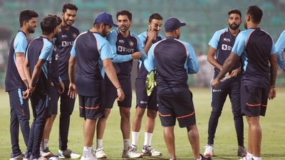 Indian team during a practice session ahead first T20 match against New Zealand, at Sawai Mansingh Stadium in Jaipur on Tuesday. &nbsp; (ANI)