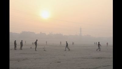 The Haryana government told the SC that the agriculture department will issue advertisements in all prominent newspapers and electronic media, requesting farmers not to burn crop residue. (REUTERS) The Haryana government told the SC that the agriculture department will issue advertisements in all prominent newspapers and electronic media, requesting farmers not to burn crop residue. (REUTERS)