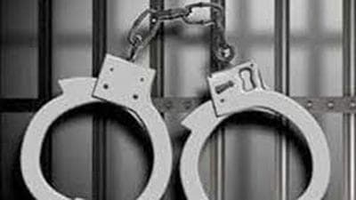 The accused were booked under sections of the Narcotics Drugs and Psychotropic Substances (NDPS) Act for possessing and peddling heroin at the Sidhwan Bet police station in Ludhiana. (HT PHOTO ) The accused were booked under sections of the Narcotics Drugs and Psychotropic Substances (NDPS) Act for possessing and peddling heroin at the Sidhwan Bet police station in Ludhiana. (HT PHOTO )