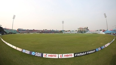 IND vs NZ: Covid-19 prevention guidelines violated blatantly as international cricket returns to India (Twitter/BCCI) IND vs NZ: Covid-19 prevention guidelines violated blatantly as international cricket returns to India (Twitter/BCCI)