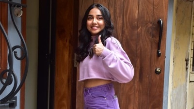 Actor Prajakta Koli spotted outside Maniesh Paul's office in Andheri. (Varinder Chawla) 