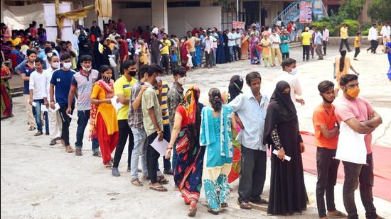 A Covid-19 vaccination drive underway in Mumbai, India. Maharashtra has urged the Centre to reduce the gap between two shots of the Covishield vaccine. (ANI/File)