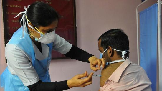 According to the latest electoral list and central government’s set target, around 8.4 lakh people are to be immunised in Chandigarh. (HT File)