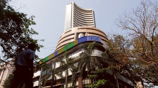 HDFC was the top loser in the Sensex pack, shedding over 1 per cent, followed by Dr Reddy’s, Reliance Industries, Axis Bank, Kotak Bank and HCL Tech.(MINT)