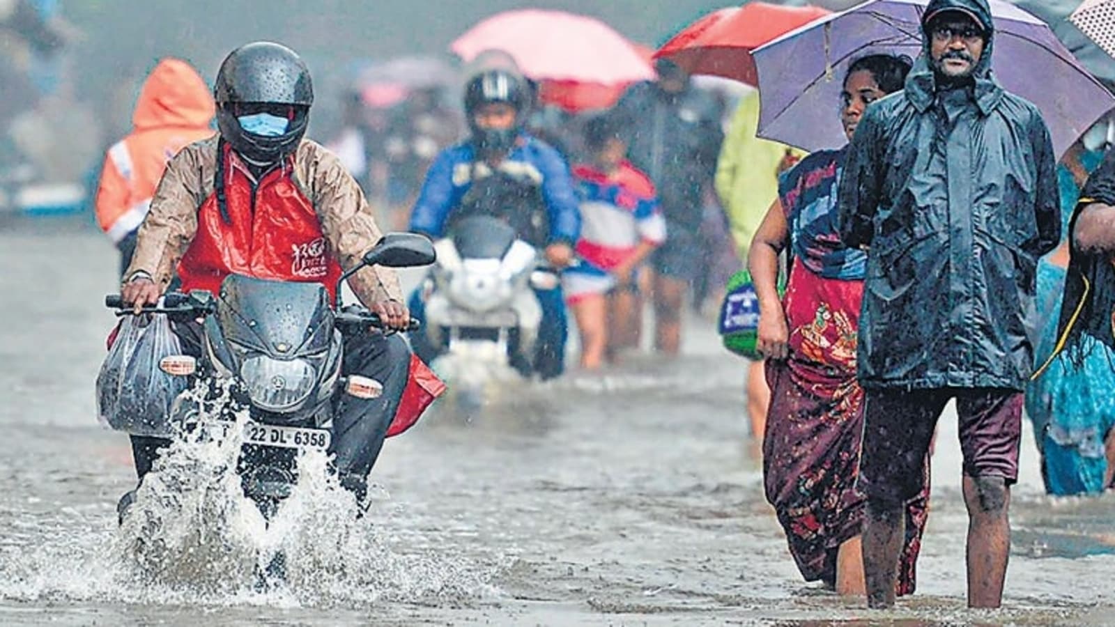 As Rainfall Pounds Parts Of Tamil Nadu, Districts Shut Schools And ...