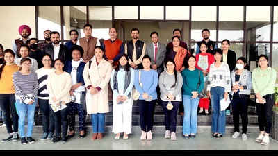 Participants on Day 1 of the World Anti-microbial Awareness Week organised by GADVASU on Thursday. (HT Photo)