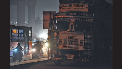 A truck seen parked in Sarita vihar in Delhi on Thursday. Gurugram police have also asked neighbouring districts – Nuh, Rewari and Jhajjar – to not allow heavy vehicles and re-route them via KMP Expressway. (Raj K Raj/HT Photo) A truck seen parked in Sarita vihar in Delhi on Thursday. Gurugram police have also asked neighbouring districts – Nuh, Rewari and Jhajjar – to not allow heavy vehicles and re-route them via KMP Expressway. (Raj K Raj/HT Photo)