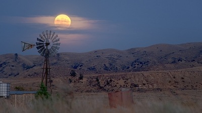 The duration of the partial lunar eclipse will be about 3 hours and 28 minutes. (NASA/Preston Dyches)