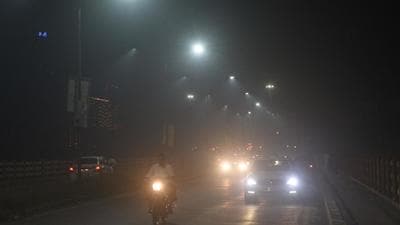 With the cost of turning a flyover section from Rajaram bridge to Fun Time cinema into a double-decker roadway inflating the project cost by  ₹25 crore, the Pune Municipal Corporation (PMC) administration is not in favour of executing the same. (HT Photo)