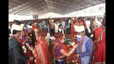 Over 200 inter-caste couples in Barnala, Sangrur are awaiting money due to them under the scheme in which both Centre and states contribute 50% each. (HT PHOTO FOR REPRESENTATIONAL PURPOSES ONLY) Over 200 inter-caste couples in Barnala, Sangrur are awaiting money due to them under the scheme in which both Centre and states contribute 50% each. (HT PHOTO FOR REPRESENTATIONAL PURPOSES ONLY)