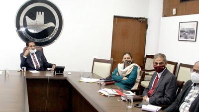 UT adviser Dharam Pal and the British deputy high commissioner’s representative during a meeting on Thursday. (HT Photo) UT adviser Dharam Pal and the British deputy high commissioner’s representative during a meeting on Thursday. (HT Photo)