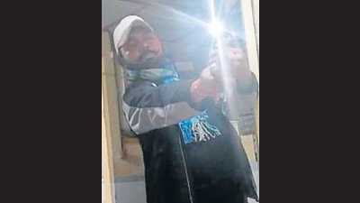 The complainant, Dr Osho Balagan, said the ASI created a ruckus at the Samrala civil hospital in Ludhiana district and misbehaved with the staff in an inebriated state and doctors on night duty. When the staff objected to his antics, the cop, who was in civilian clothes, threatened to shoot them all dead. (HT Photo) The complainant, Dr Osho Balagan, said the ASI created a ruckus at the Samrala civil hospital in Ludhiana district and misbehaved with the staff in an inebriated state and doctors on night duty. When the staff objected to his antics, the cop, who was in civilian clothes, threatened to shoot them all dead. (HT Photo)