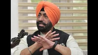 Punjab Congress leader Sukhpal Singh Khaira was arrested by the Enforcement Directorate (ED) in Chandigarh on November 11 in the money laundering case. (HT file photo) Punjab Congress leader Sukhpal Singh Khaira was arrested by the Enforcement Directorate (ED) in Chandigarh on November 11 in the money laundering case. (HT file photo)