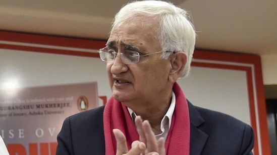 Amid the row over Salman Khurshid's book, the Congress on Thursday said Godse preached Hindutva which spreads violence.&nbsp;