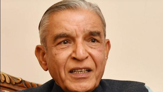 Four-time Congress MP from the city and national treasure of the party, Pawan Kumar Bansal (in picture), admits that the change in ward dynamics has put a major challenge before them. (HT file photo)