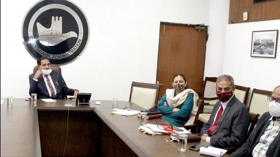 UT adviser Dharam Pal and the British deputy high commissioner’s representative during a meeting on Thursday. (HT Photo)